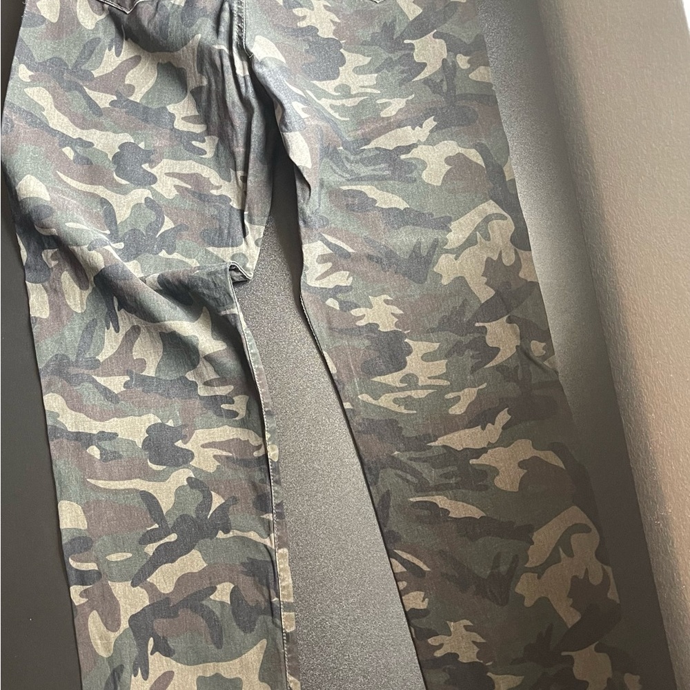 VIP Army Pants - Picture 3 of 3